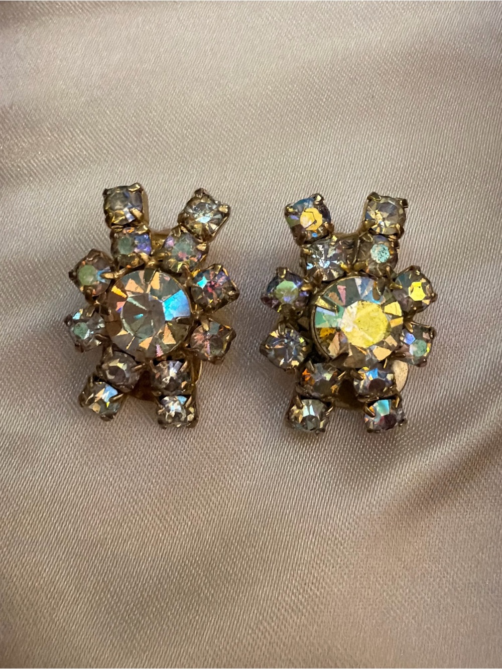 1960s Aurora Borealis Rhinestone Cluster Clip On Earrings - Gold Tone